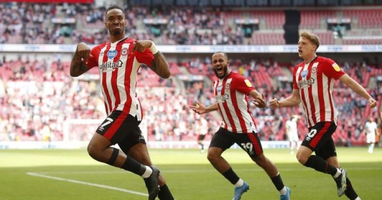 Biểu đồ minh họa sự sụt giảm doanh thu của một câu lạc bộ Premier League tiêu biểu trong mùa giải 2020-2021 so với các mùa trước