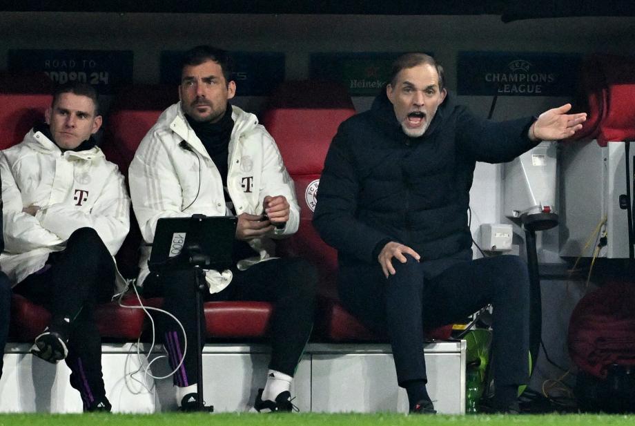 Cách các câu lạc bộ Serie A thay đổi chiến thuật để đối phó với các đội bóng châu Âu