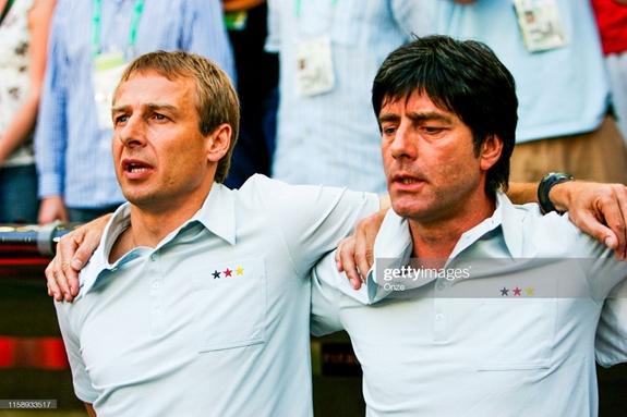 Khoảnh khắc Thomas Müller ghi bàn cho đội tuyển Đức tại World Cup, minh chứng tầm ảnh hưởng quốc tế và duyên ghi bàn ở giải đấu lớn.