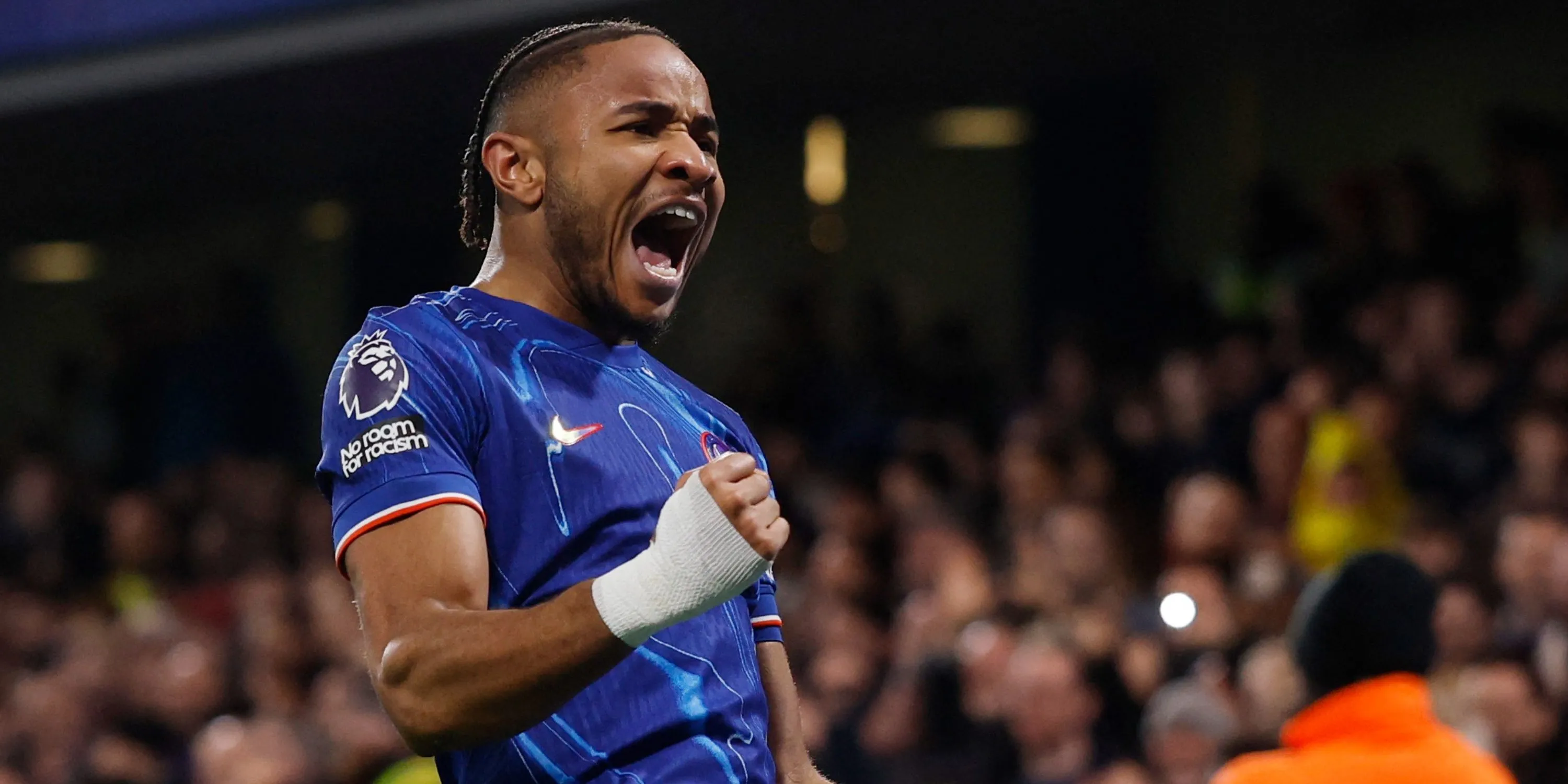Christopher Nkunku thi đấu cho Chelsea tại Ngoại hạng Anh