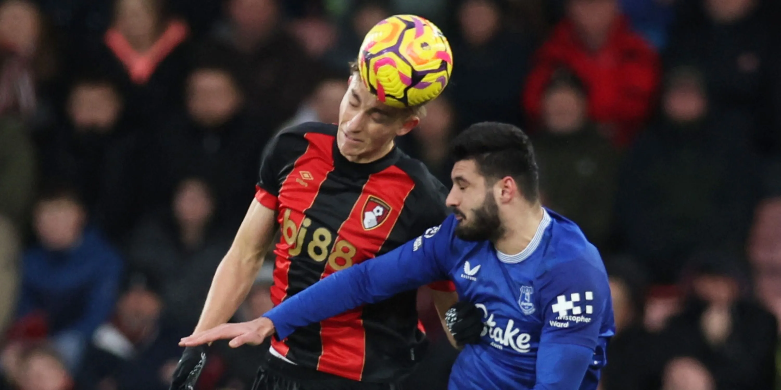 Dean Huijsen thi đấu ấn tượng trong màu áo Bournemouth tại Premier League