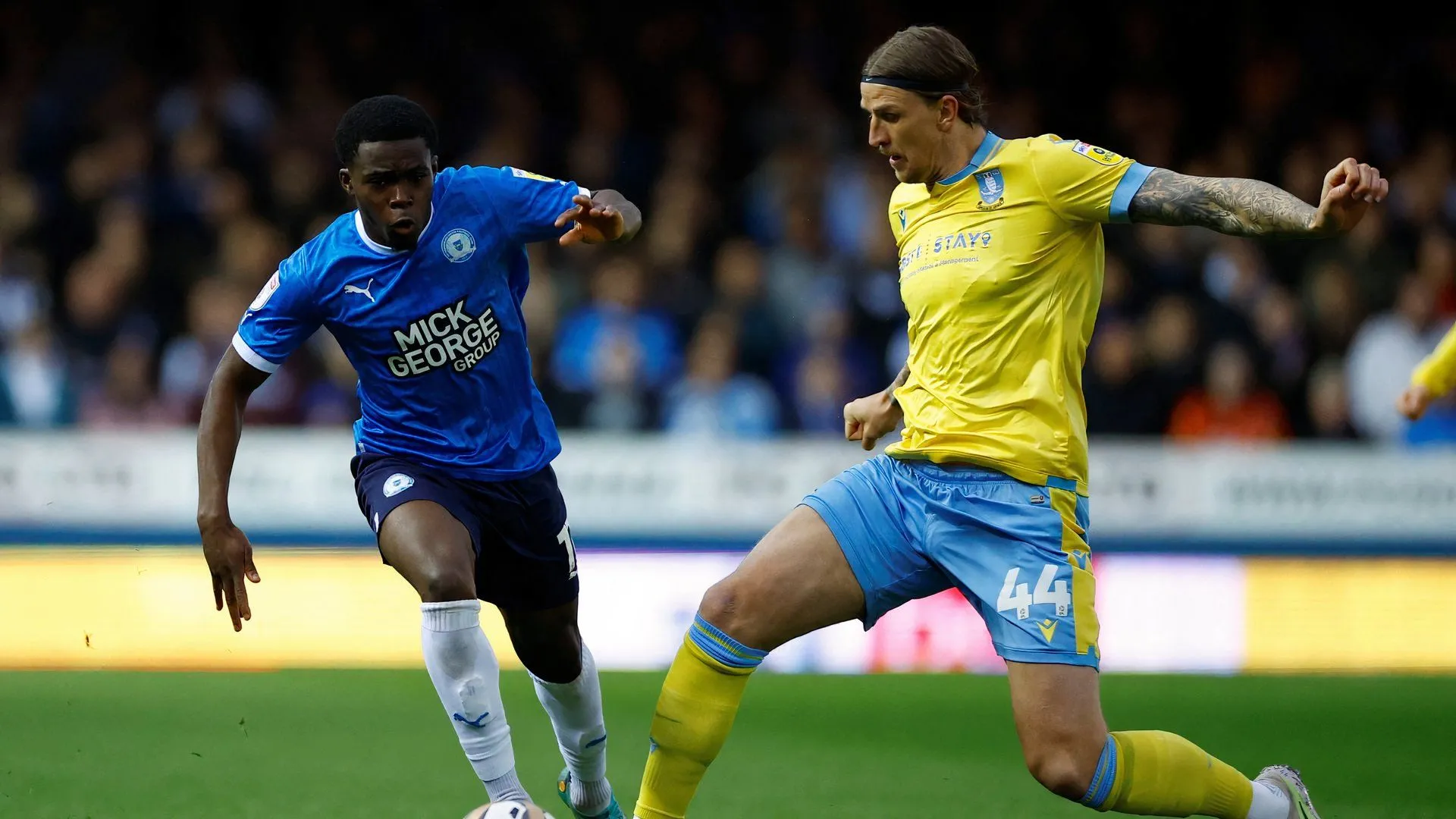 Kwame Poku thi đấu cho Peterborough United tại League One