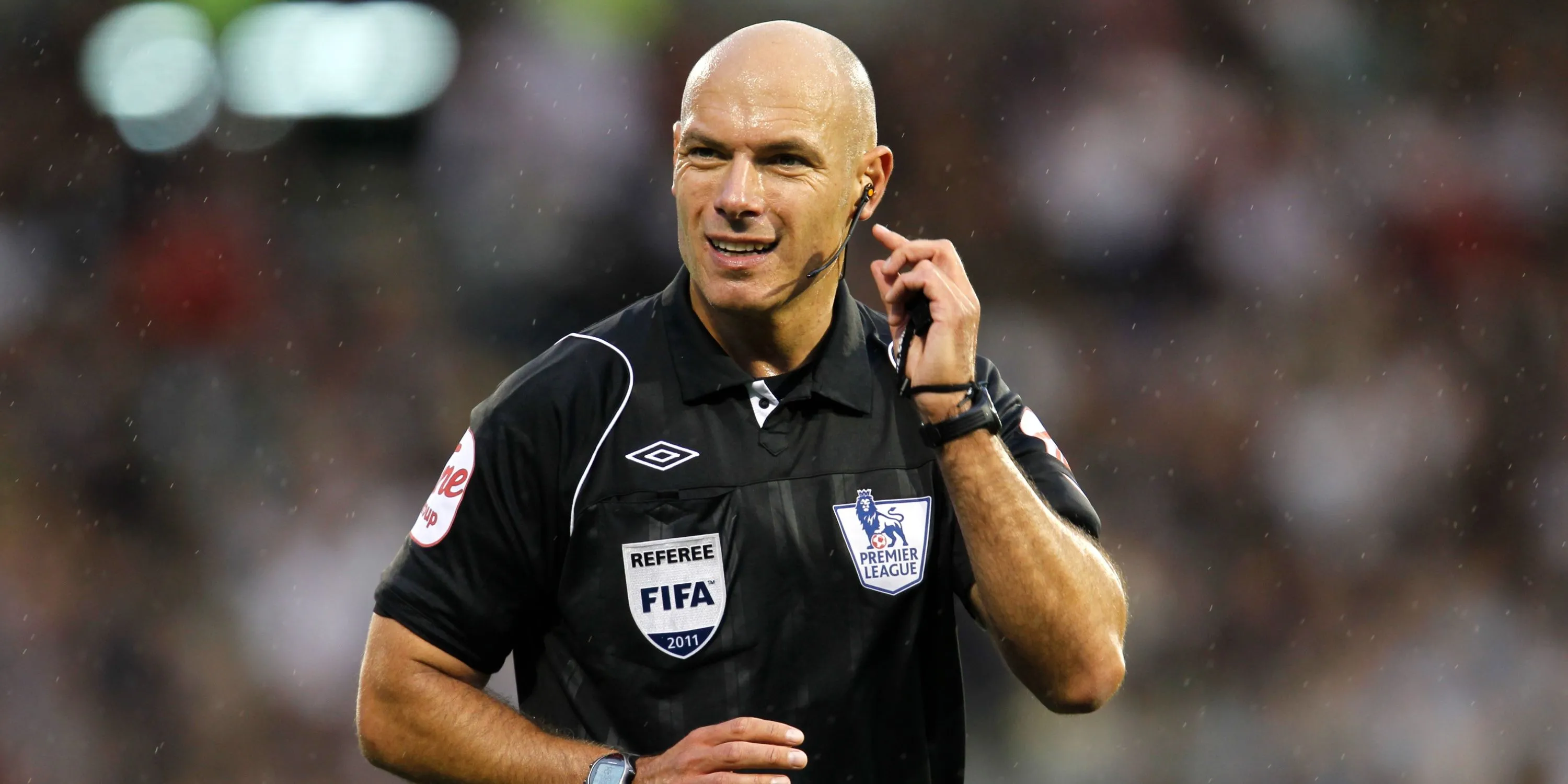 Trọng tài người Anh Howard Webb