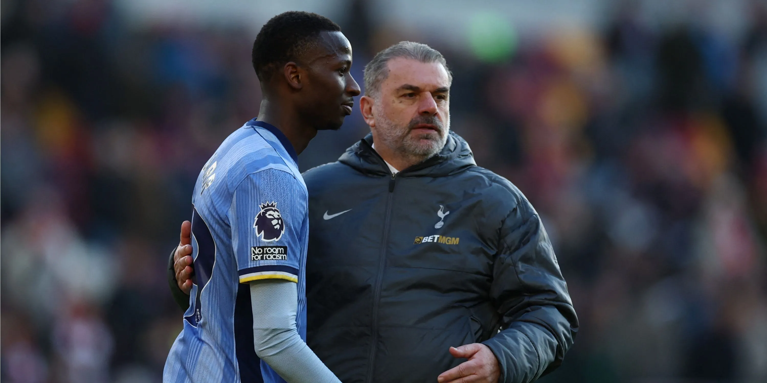 Tiền vệ Pape Matar Sarr của Tottenham Hotspur