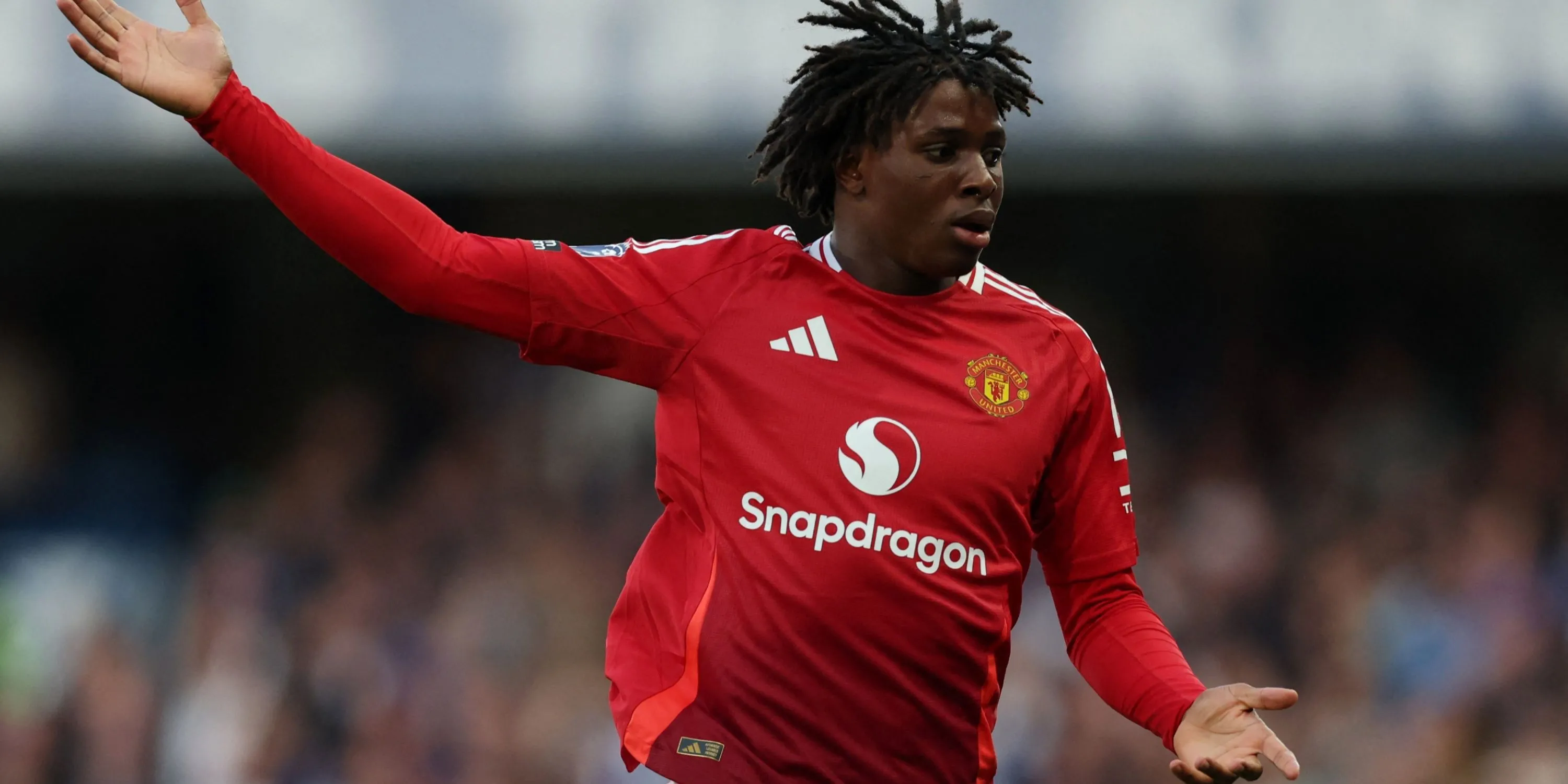 Patrick Dorgu trong màu áo Manchester United thi đấu ấn tượng