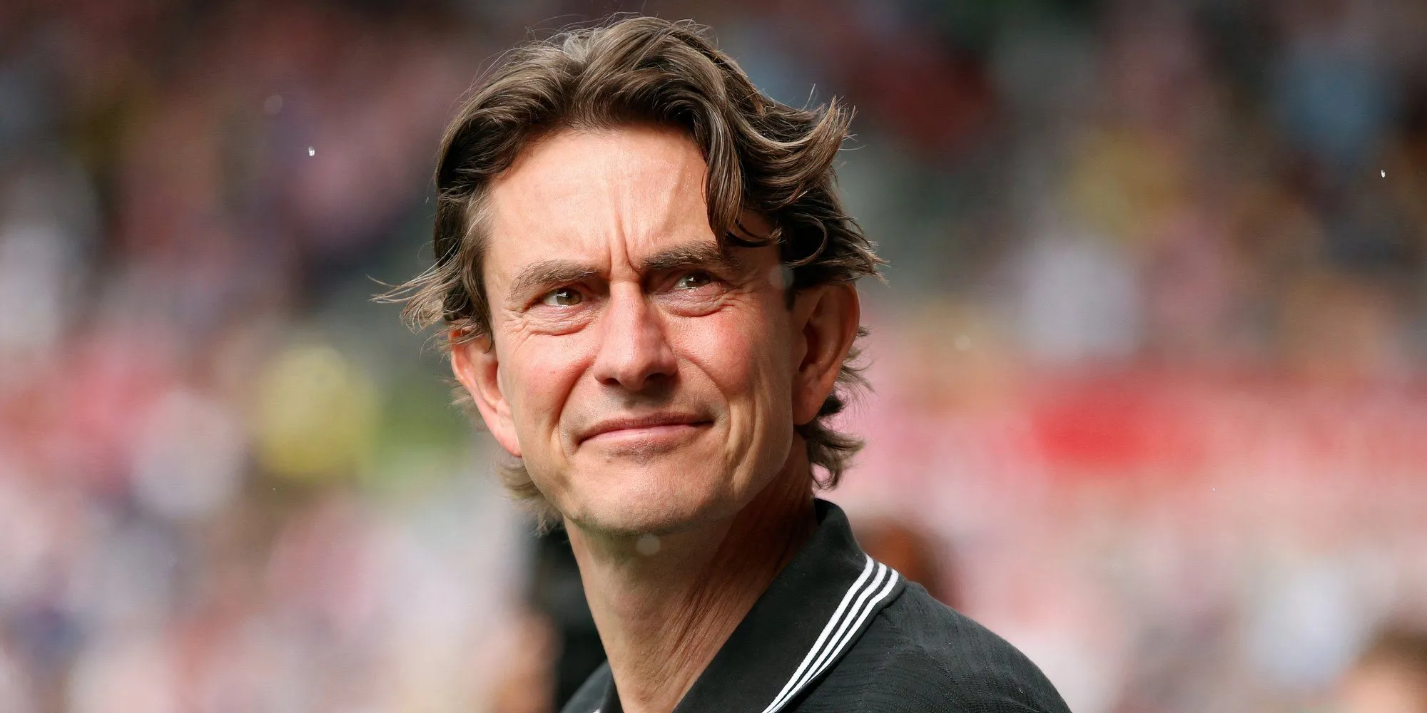 Thomas Frank, huấn luyện viên trưởng mới của Tottenham Hotspur, trong một buổi họp báo.