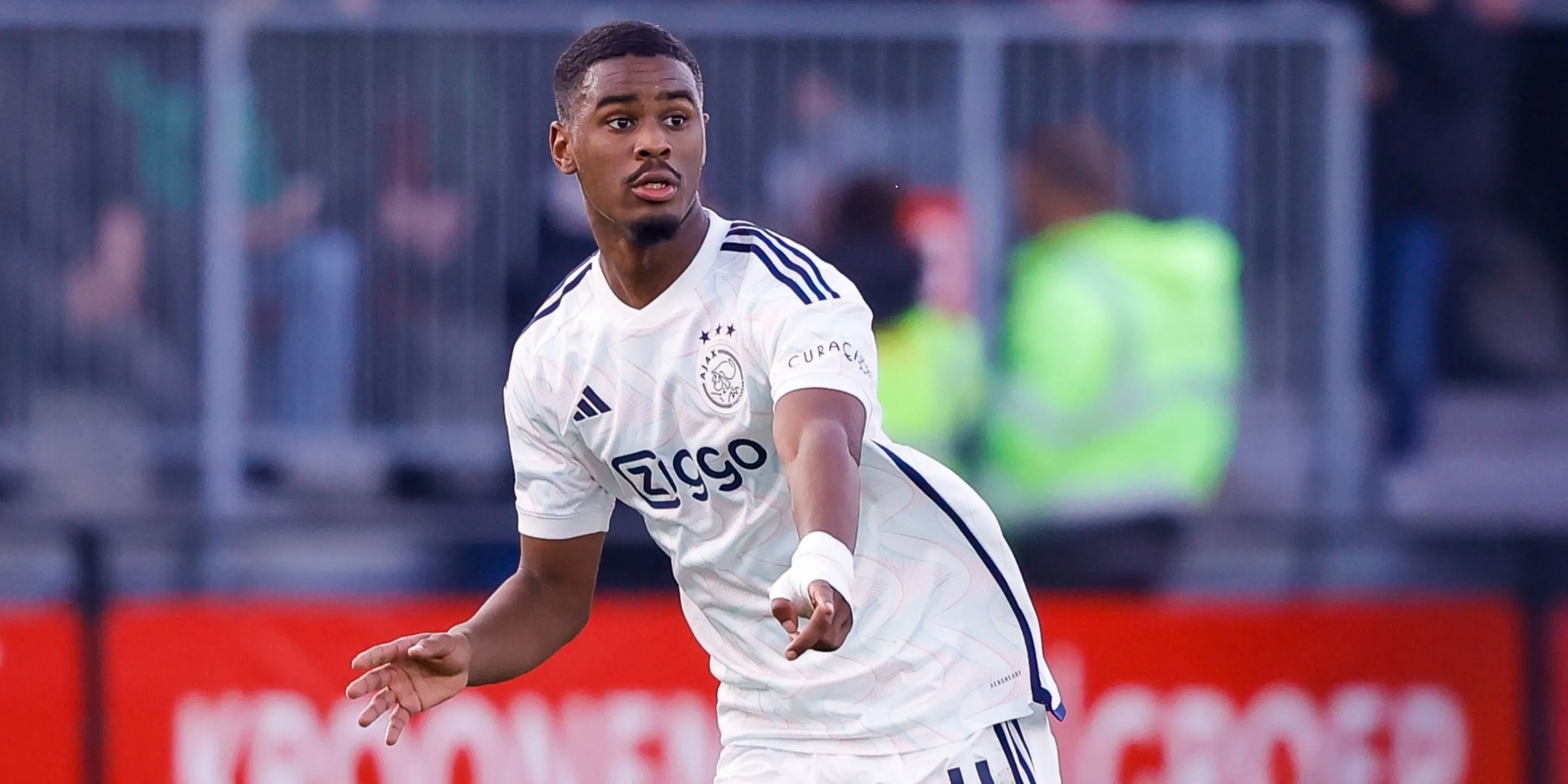 Jorrel Hato, hậu vệ trẻ tài năng của Ajax Amsterdam