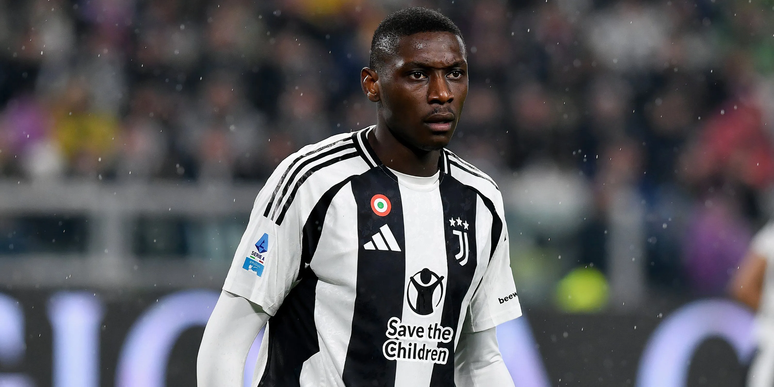 Randal Kolo Muani trong một trận đấu cho Juventus tại Serie A