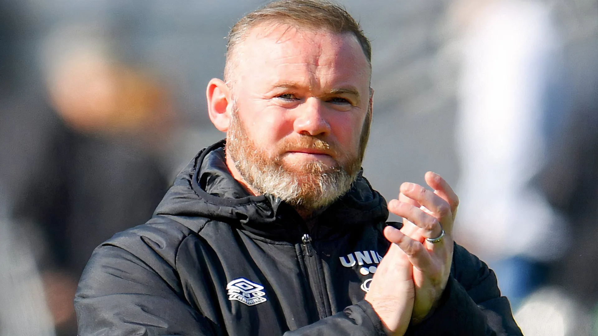 CĐV và so sánh phong cách chơi giữa các HLV được người hâm mộ nêu ra