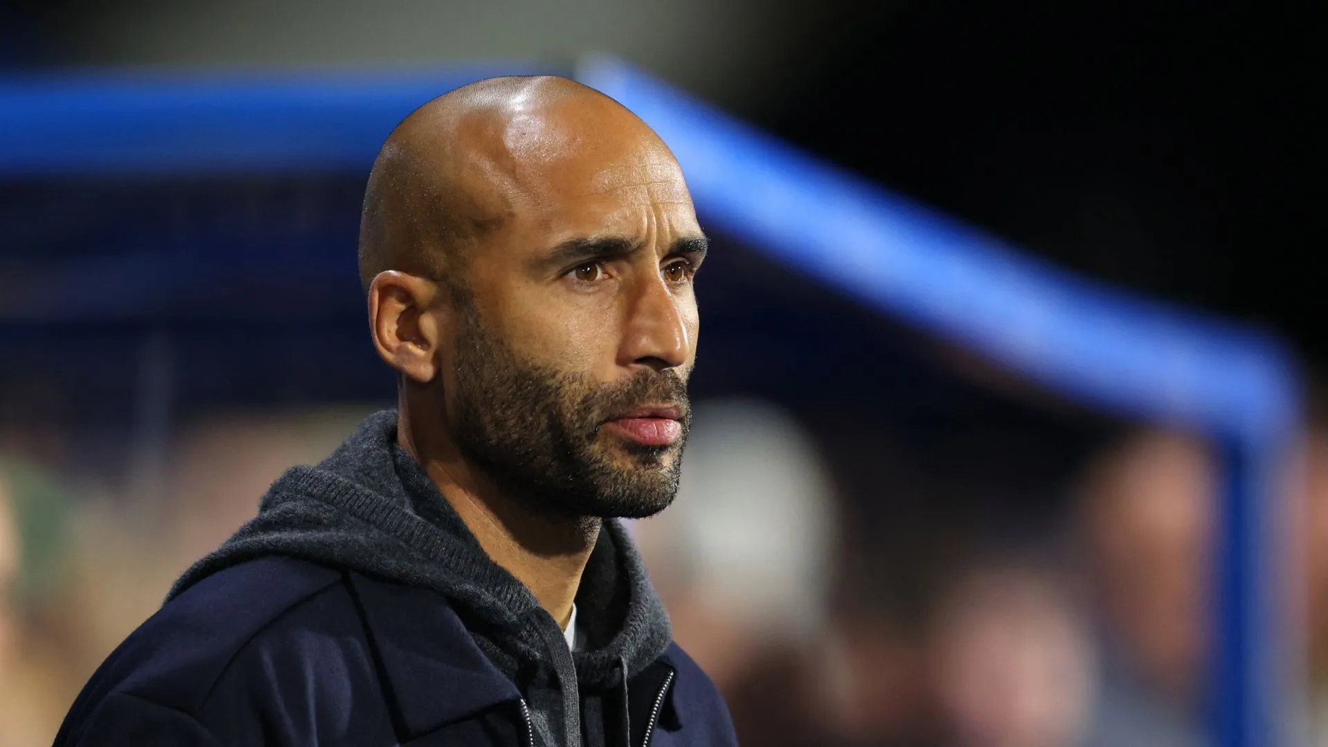 Lee Grant, huấn luyện viên Huddersfield Town, đối mặt áp lực sau khởi đầu nghèo nàn
