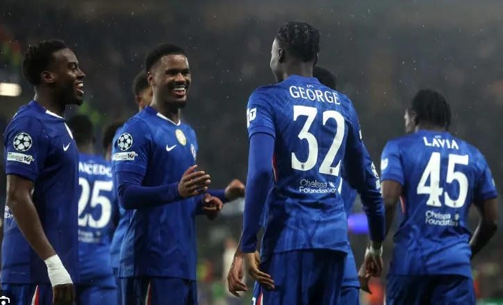 Chelsea cũng sở hữu một đội hình giàu chiều sâu